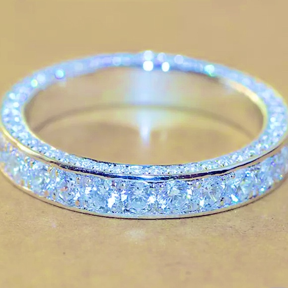 COPY - Wedding Band Ring Paved Crystal Zircon Brilliant - Picture 4 of 9